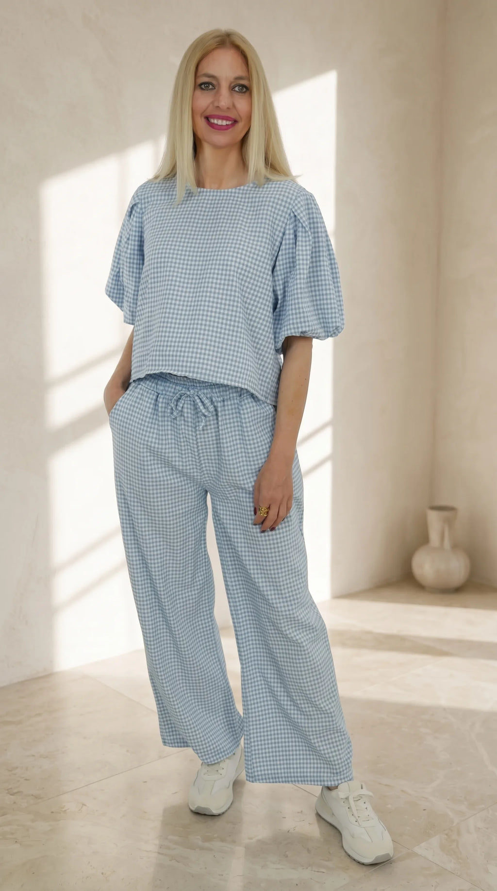 Pantalón vichy celeste mujer con top vichy de marga corta de la misma tela