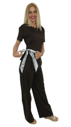 conjunto mujer marron camiseta con lazo lateral y pantalon fluido