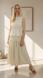 Look de Top lolita beige mujer con falda desigual