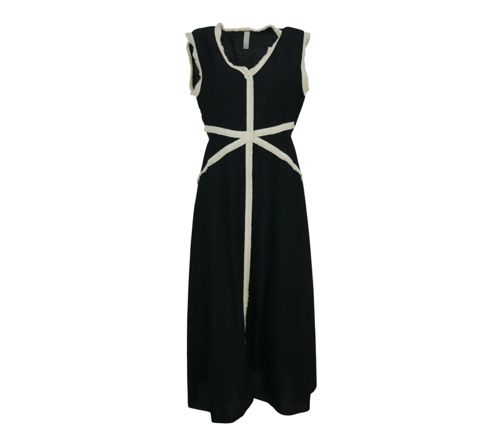 Vestido Sevilla negro con detalle desflecado en contraste en cintura y escote
