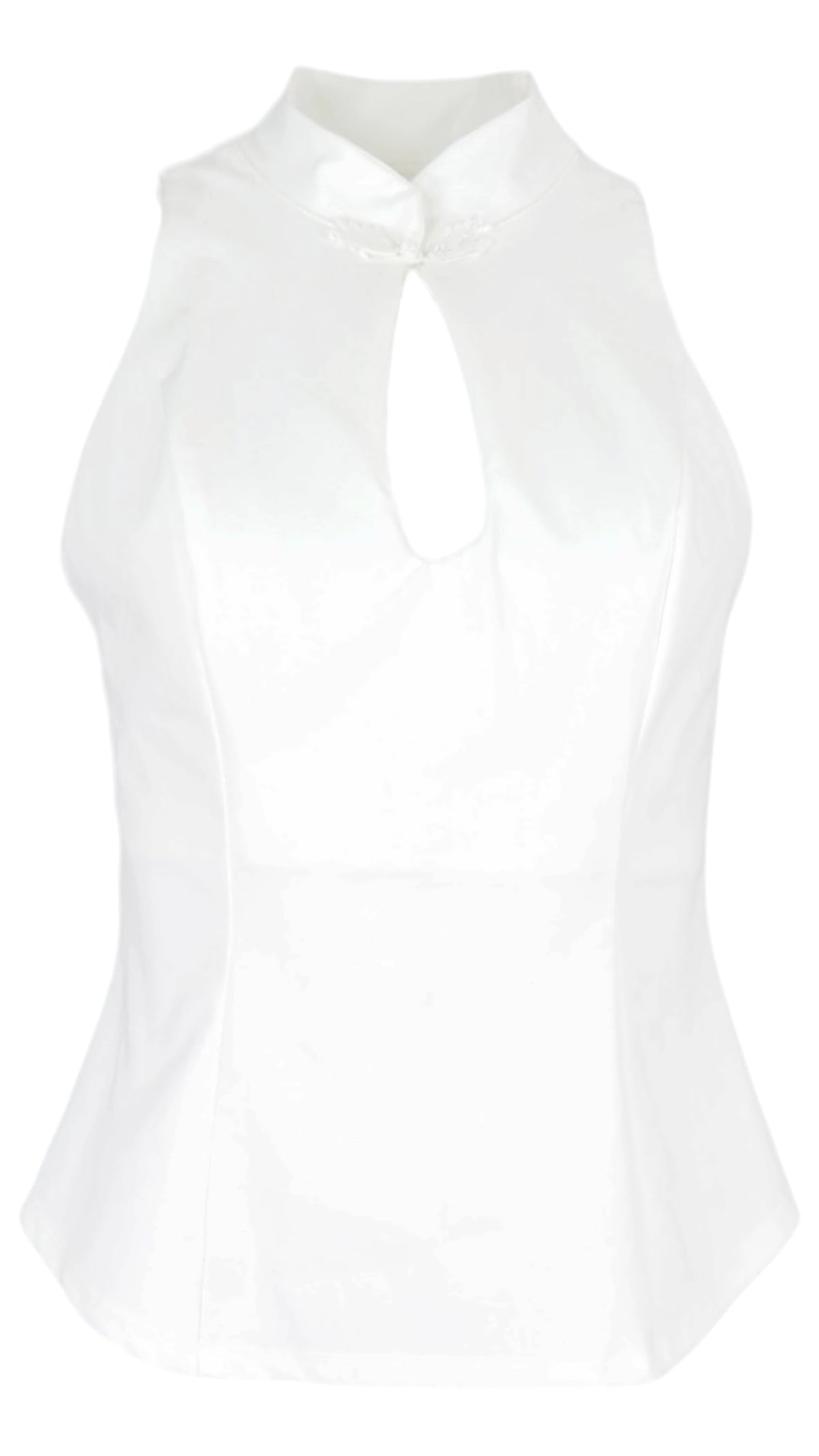 Top Oriental en color blanco, sin mangas, con cuello mao, cierre decorativo y abertura frontal en forma de lágrima.