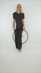 Video del Look de conjunto mujer marron camiseta con lazo lateral y pantalon fluido