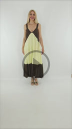 Video del Look de Vestido Mallorca contraste amarillo y marrón