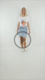 Video del Look de Falda Pantalón Tachas denim coon camiseta con dibujo