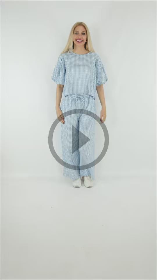 Video del Pantalón vichy celeste mujer con top vichy de marga corta de la misma tela