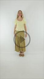 Video del Look de Falda Ondula de color  mostaza on top amarillo