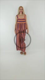 Look del Pantalón Mariola de rayas verticales naranja y morado con cintura elástica en look completo