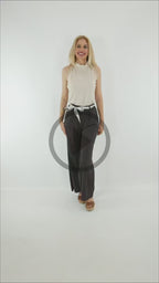 Video del Look de Pantalon Marrakech marrón con lazo con Top Toffee de color