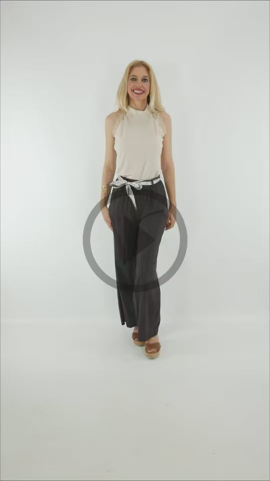 Video del Look de Pantalon Marrakech marrón con lazo con Top Toffee de color