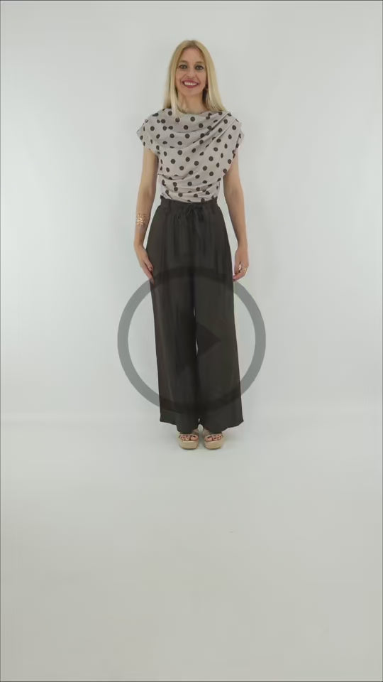 Video de Pantalón Lazada com binado con top de lunares